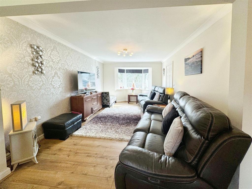 Hazel Grove, Parc Avenue, Caerphilly, CF83 3BP 4 bed detached house for