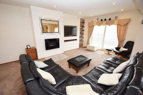 4 bedroom detached house for sale, Spring Avenue, Keighley BD21