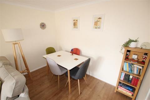 2 bedroom flat for sale, Wash Lane, Clacton on Sea