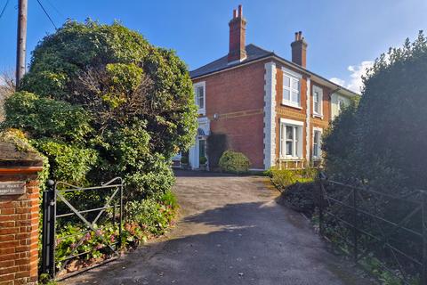 4 bedroom semi-detached house for sale, Undershore Road, Lymington SO41