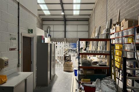 Industrial unit to rent, Unit 27, Lodge Hill Industrial Estate