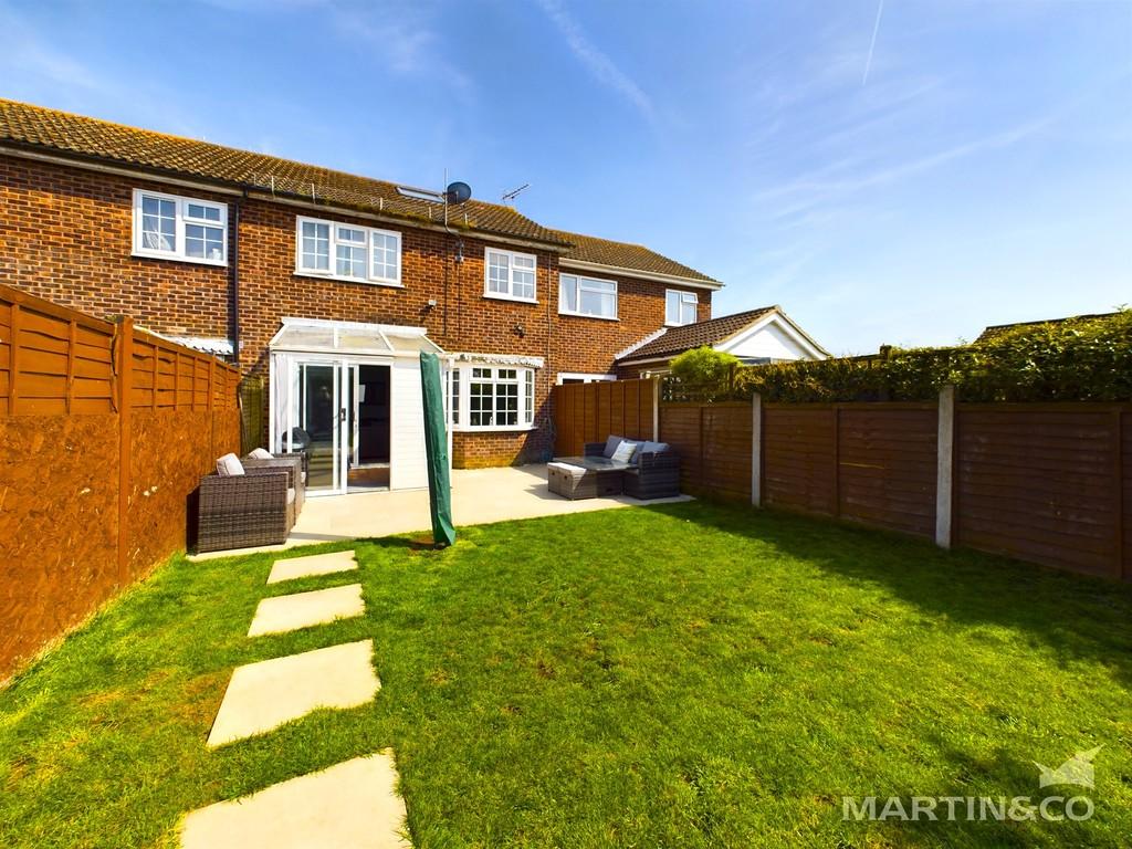 24 Binsted Avenue Back Garden New 4