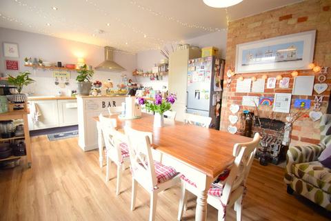 14 Adelaide Square, Bedford, MK40 2RW