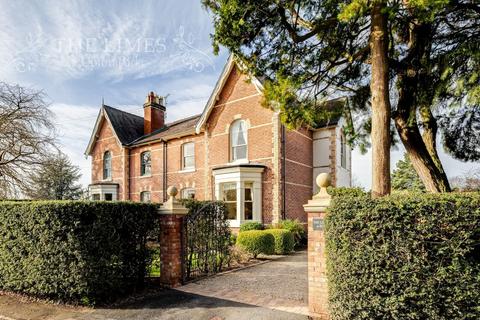 4 bedroom semi-detached house for sale, Upton Park, Chester