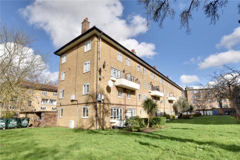 3 bedroom apartment for sale, Paynell Court, Lawn Terrace, Blackheath, London, SE3