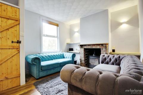 2 bedroom end of terrace house to rent - King John Street, Swindon SN1