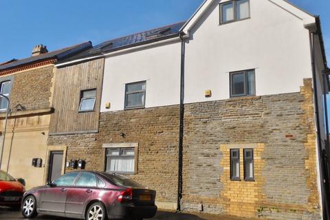 4 bedroom terraced house to rent - Carlisle Street, Cardiff CF24