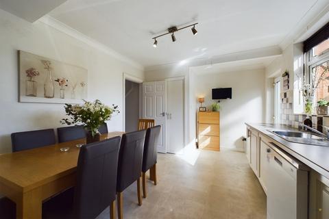 11 Albert Road, Bunny, Nottingham, NG11 6QE