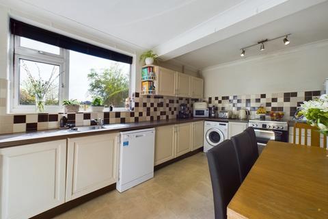11 Albert Road, Bunny, Nottingham, NG11 6QE