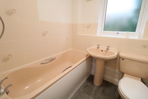 16 Elkington Croft, Shirley, Solihull, B90 4PB