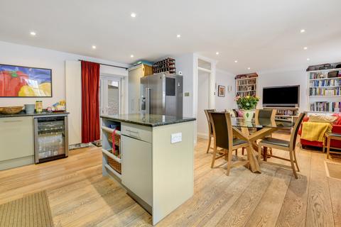 51 Sussex Street, London, SW1V 4RQ