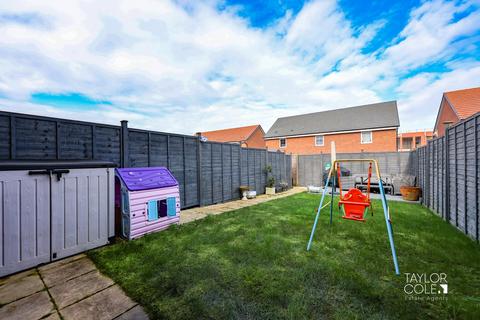 3 bedroom terraced house for sale, Bingley Avenue, Tamworth