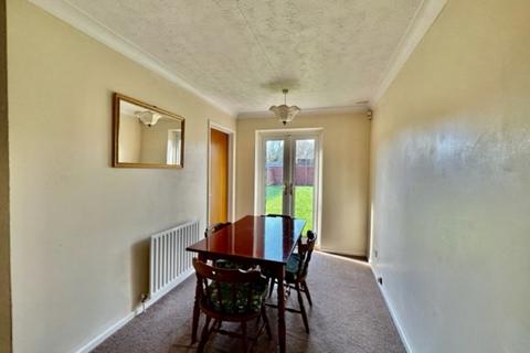 4 bedroom detached bungalow for sale, 7 Larkspur Gardens