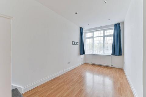 2 bedroom flat to rent, Sandy Lane South, Wallington, SM6