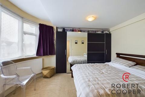 3 bedroom terraced house for sale, Beverley Road, Ruislip, HA4