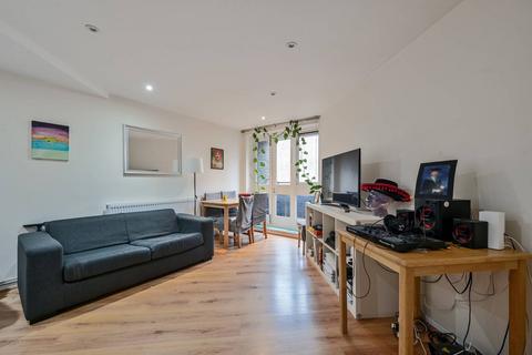 2 bedroom flat for sale, Brunswick House, New Goulston Street, City, London, E1