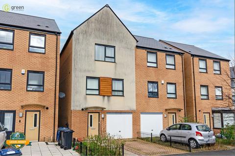 4 bedroom townhouse for sale, Rodway Close, Birmingham B19