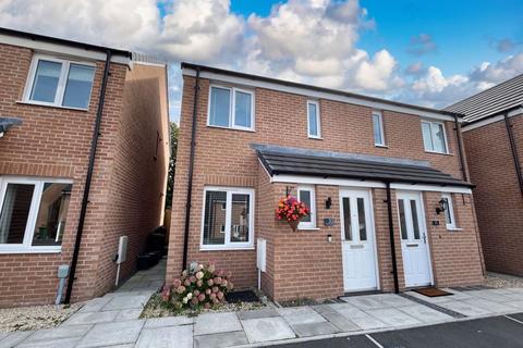 2 bedroom semi-detached house for sale, 33 Ffordd Llanbedr, Pontyclun, CF72 4AF