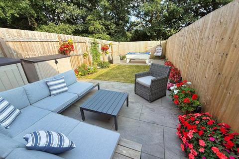 2 bedroom semi-detached house for sale, 33 Ffordd Llanbedr, Pontyclun, CF72 4AF