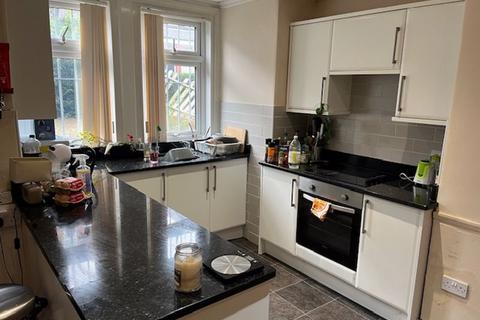 18 Pearson Terrace, Leeds, LS6 1HZ