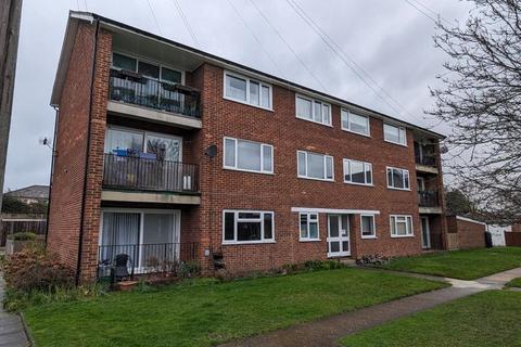 2 Brentwood Close, London, SE9 2DT