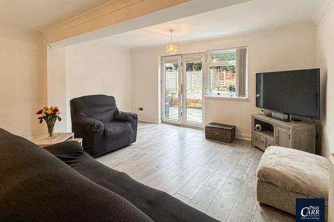 109 Glenthorne Drive, Walsall, WS6 7DD