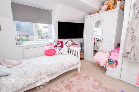 9 Hazelhurst Close, Dalton, Rotherham, S65 3HL