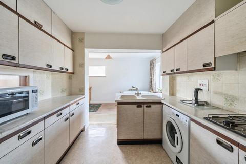 49 Borrowdale Avenue, Dunstable, LU6 3PQ