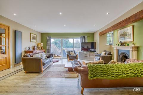 10 Stoneleigh Close, Sutton Coldfield, B74 2QS
