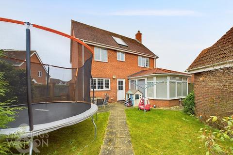 4 bedroom detached house for sale, Harleston, Harleston