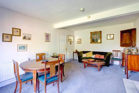 4 Butts Close, Biddestone, Chippenham, SN14 7DZ