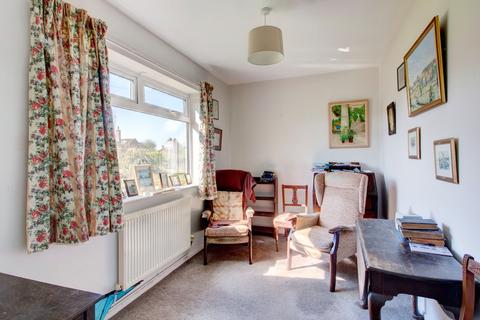 4 Butts Close, Biddestone, Chippenham, SN14 7DZ