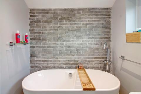 24 Ashley Close, Whitley, Melksham, SN12 8RJ