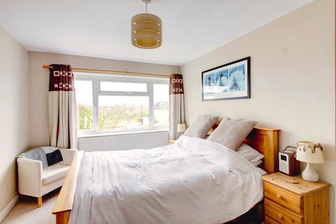 24 Ashley Close, Whitley, Melksham, SN12 8RJ