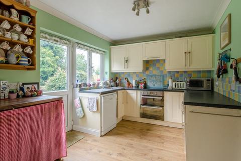 37 Cresswells, Corsham, SN13 9NJ