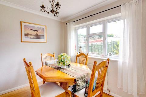 23 Ashley Close, Whitley, Melksham, SN12 8RJ