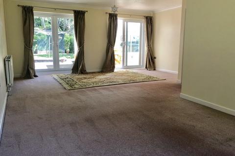 5 Cresswells, Corsham, SN13 9NJ