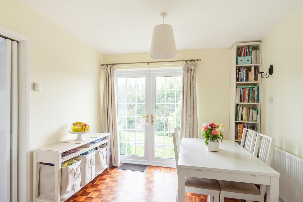 Brook Drive, Corsham SN13 4 bed detached house for sale £425,000