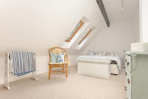 Alderney House Henley Lane, Kingsdown, Corsham, SN13 8BU