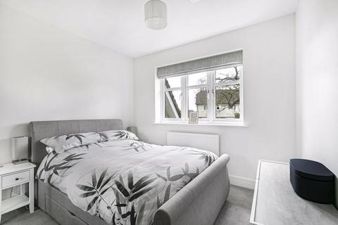 1 bedroom flat for sale, 36 Consort Drive, Leatherhead