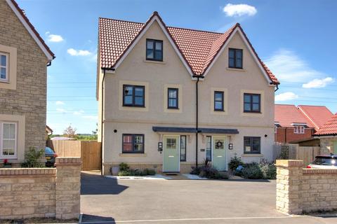 8 Groundstone Way, Corsham, SN13 0FA