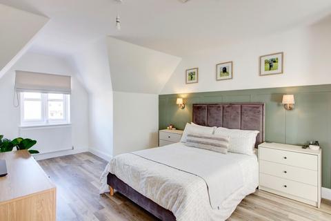 8 Groundstone Way, Corsham, SN13 0FA