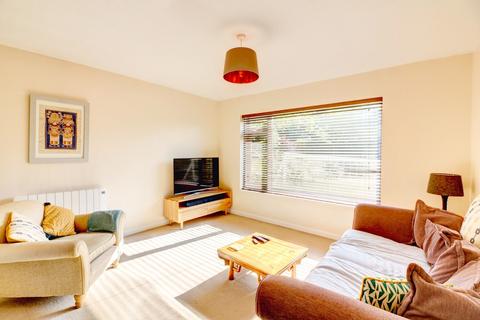 11 Cresswells, Corsham, SN13 9NJ
