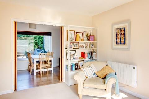 11 Cresswells, Corsham, SN13 9NJ