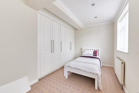 63 Brook Drive, Corsham, SN13 9AX