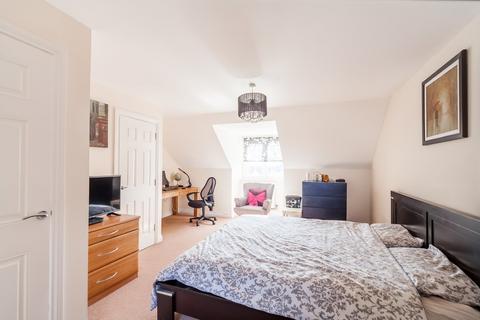 73 Freestone Way, Corsham, SN13 9EE