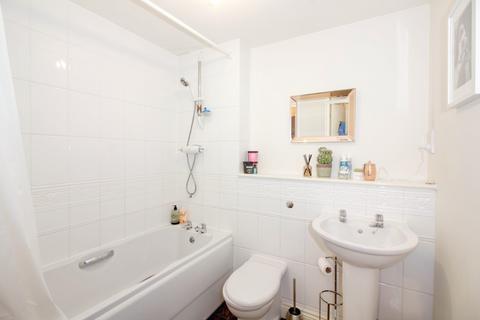 54 Freestone Way, Corsham, SN13 9EF
