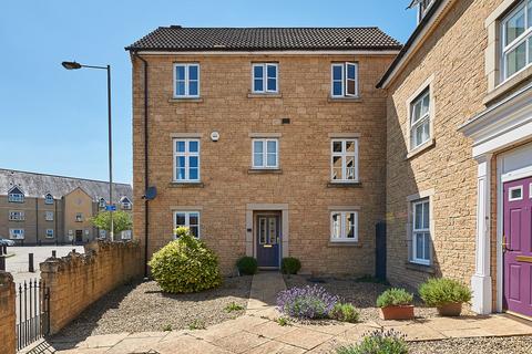 35 Freestone Way, Corsham, SN13 9EE