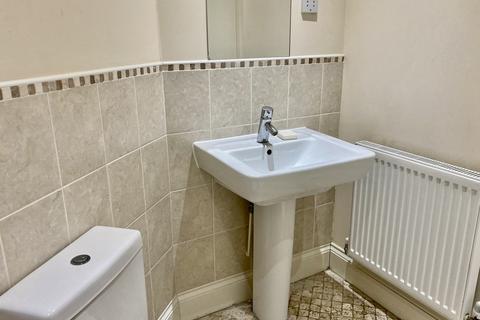 32 Hatton Way, Corsham, SN13 9UW