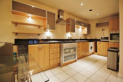 3 bedroom apartment to rent, Winchester House, Seller Street CH1